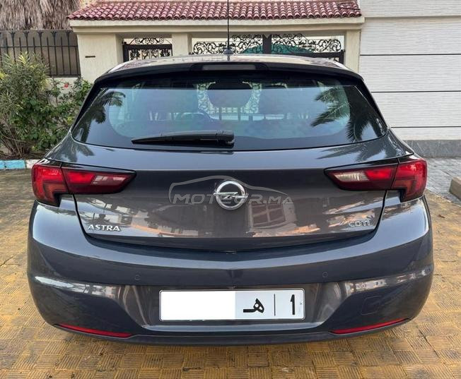 Opel Astra BVM diesel 2017 à Rabat