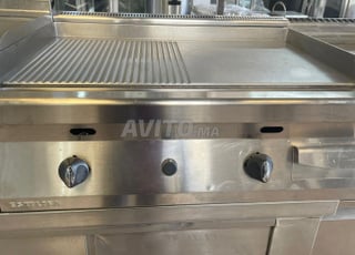 Plancha à gaz lisse et striée, posable