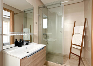 كابينة استحمام