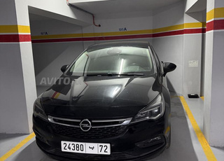 Opel astra K innovation 2019 1er main