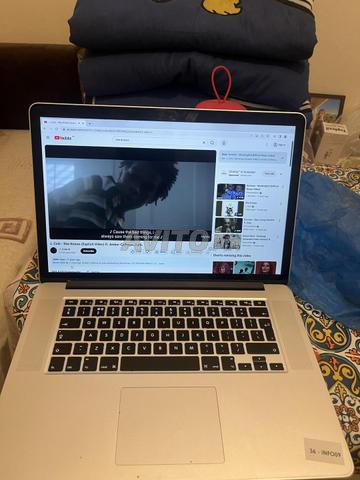 Macbook pro 2012 i7 17 بوصة باقي جديدة