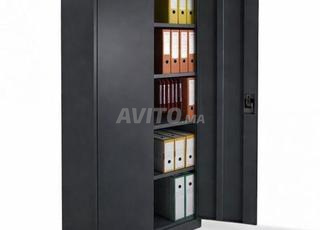 خزانة مريحة وصلبة