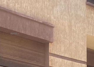 Deux étages en vente