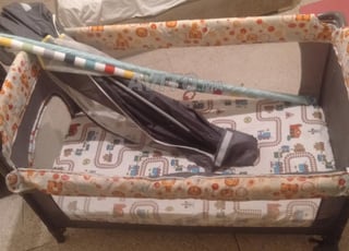 Lit bébé et siège bébé voiture