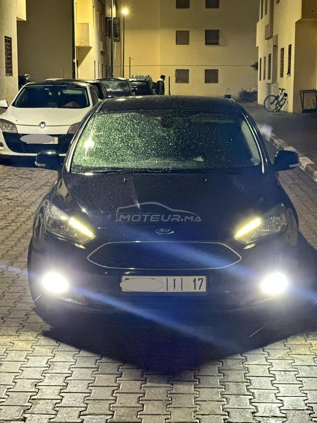 Voiture a vendre ford focus sport 