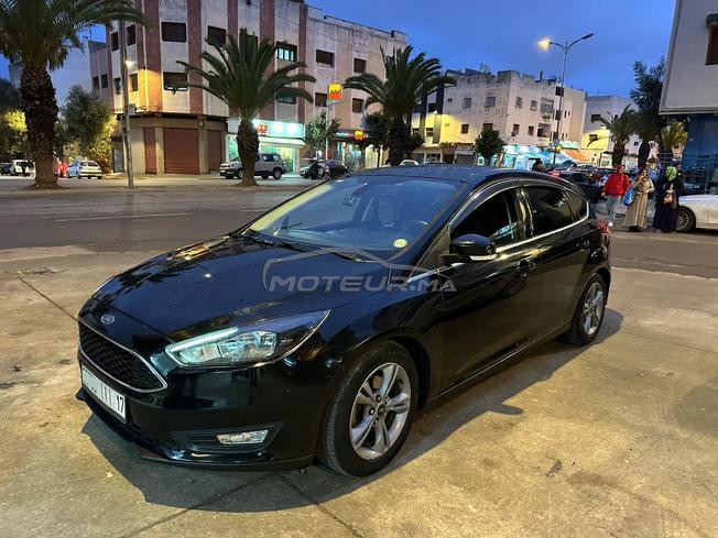 Voiture a vendre ford focus sport 