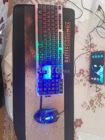 كلافي و سوري للحاسوب و الهاتف