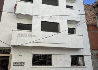 شقة فاخرة للبيع مع توفر شروط العم