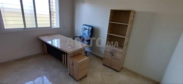 Bureau pratique pour une utilisation quotidienne - Bureau pratique