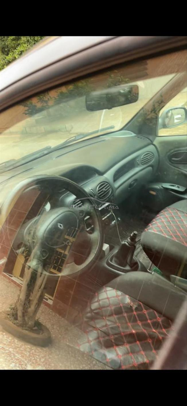 Renault Megane Essence Manuelle 1998 à Oujda