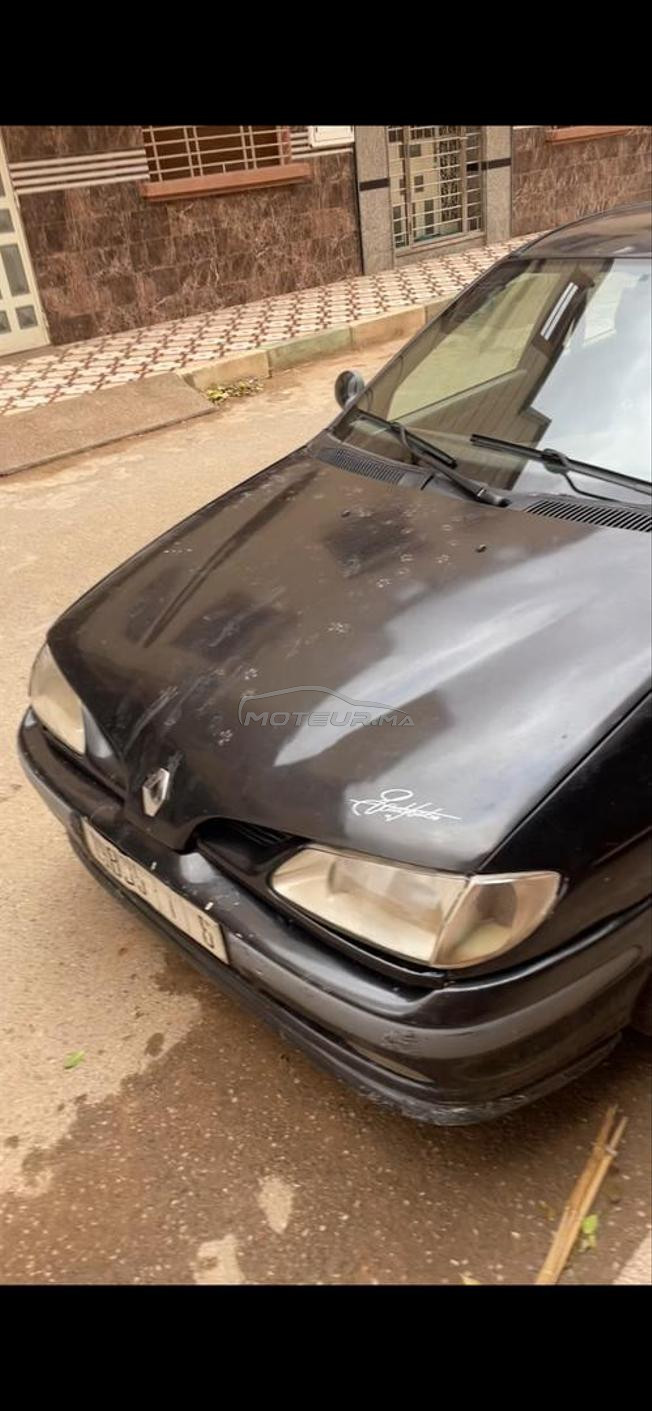 Renault Megane Essence Manuelle 1998 à Oujda