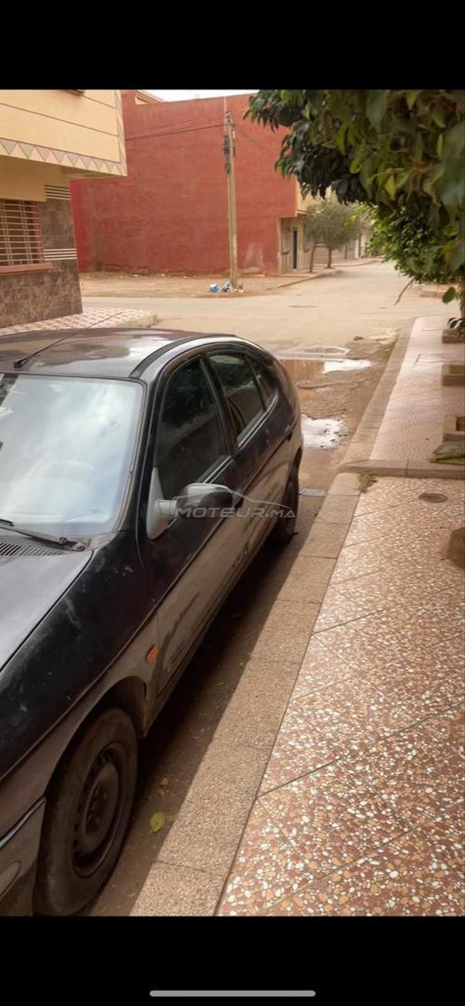 Renault Megane Essence Manuelle 1998 à Oujda