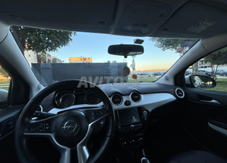 Opel Adam Essence Manuelle 2017 à Rabat