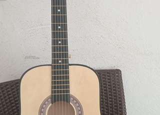 Guitare neuve avec sac