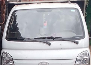 Carrosserie à vendre Hyundai H 100 encore propre