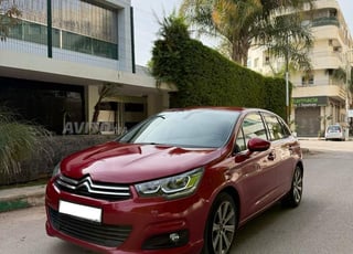Citroën C4 Diesel Automatique 2017 à Fès