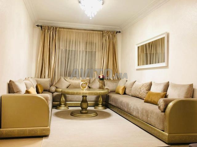 صالون في حالة جيدة جدا