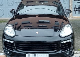 Porsche Cayenne Diesel Automatique 2016 à Rabat