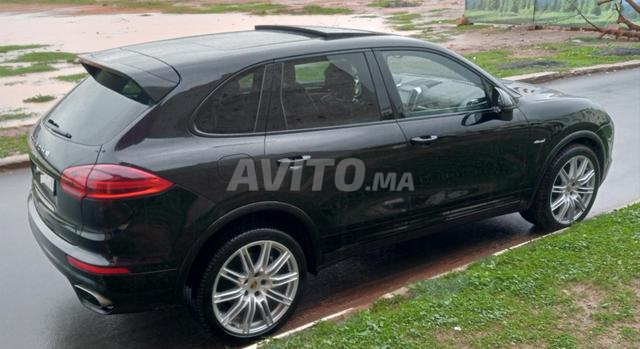 بورش كايين ديزل أوتوماتيكية 2016 في الرباط