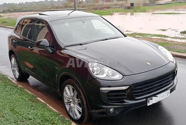 بورش كايين ديزل أوتوماتيكية 2016 في الرباط