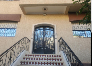 Villa à Hay Al Hadiqa, bloc (K)