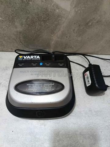 شاحن بطاريات وبطاريات فارتا VARTA