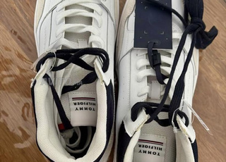 Tommy Hilfiger montantes