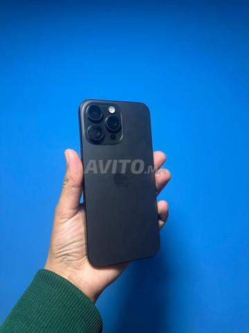 iPhone 15 Pro Max – 256 Go – eSIM بحالة جيدة