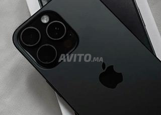 iPhone 16 pro avec boite neuf 256 GB