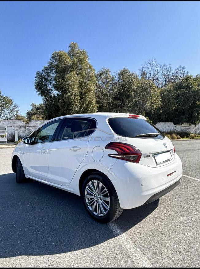 Peugeot 208 Diesel Manuelle 2018 à Tétouan