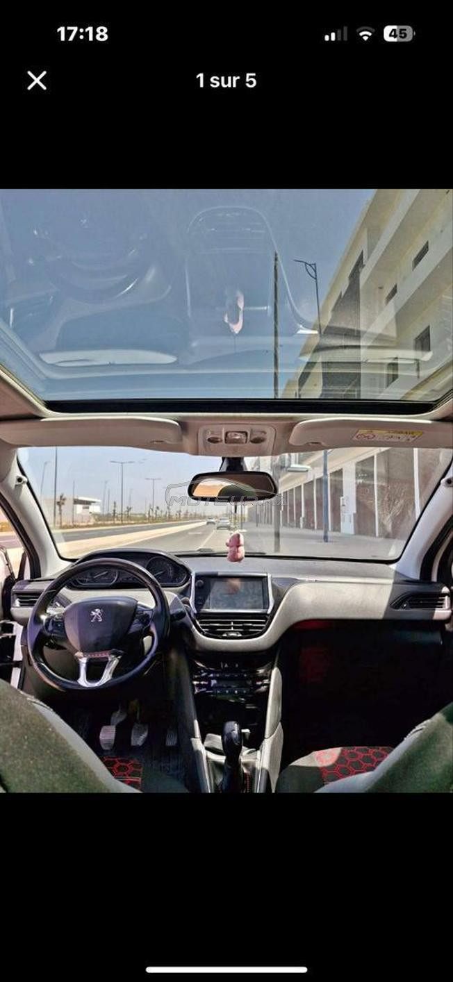 Peugeot 208 Diesel Manuelle 2018 à Tétouan