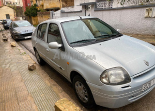 Renault Clio Essence Manuelle 2001 à Meknès