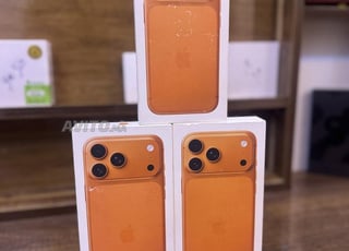 Iphone 17 pro max orange