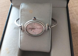 Montres en argent très ancienne