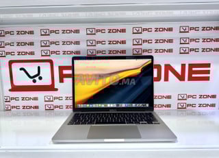 Apple MacBook Pro 13'' -- M1 2020 -- 8Go 256Go SSD