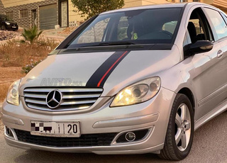 Mercedes-Benz 180 Diesel Manuel 2010 à Meknès