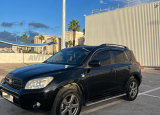 Toyota Rav4. Lire ci-dessous⬇️