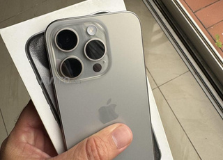 Iphone 15 pro titane full origine