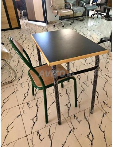 Table individuelle scolaire avec casier métallique