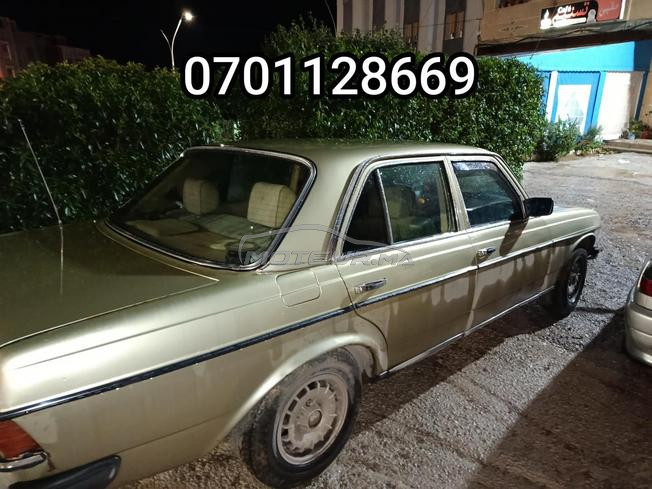 Mercedes-Benz 240 Diesel Manuelle 1980 à Nador