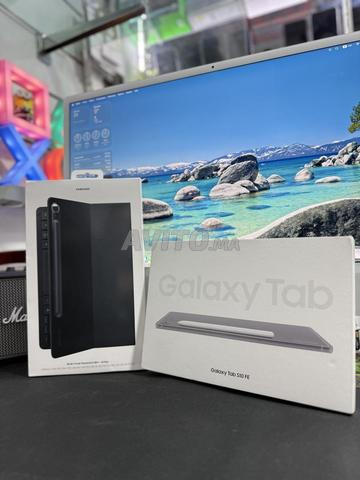 Samsung Galaxy Tab S10 FE مع حافظة لوحة المفاتيح