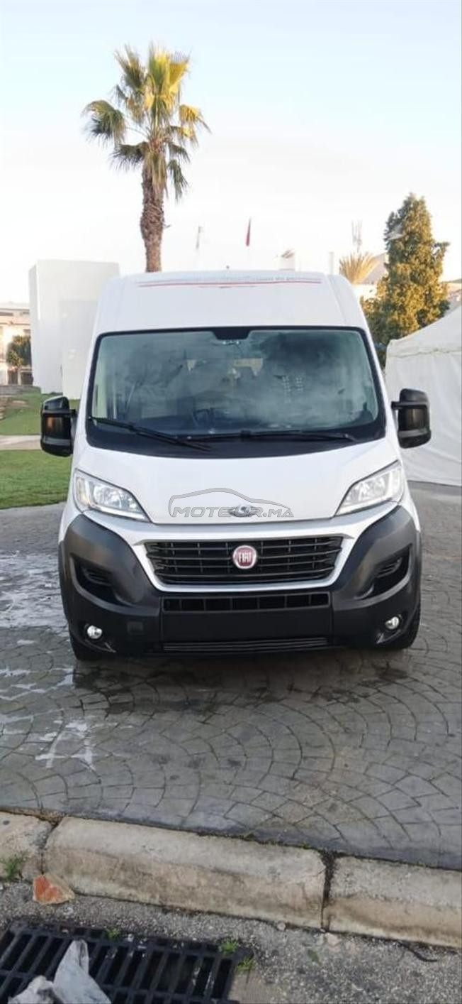 je met en vente fiat ducato très bonne état 