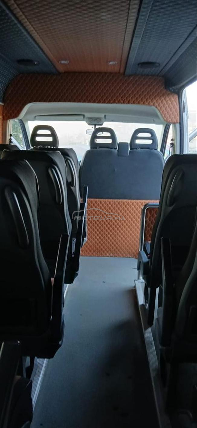 je met en vente fiat ducato très bonne état 