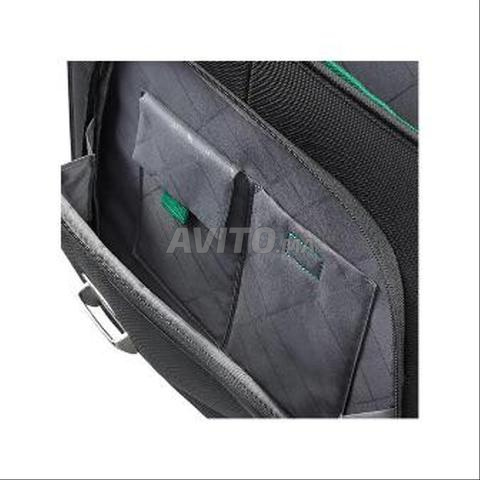 Serviette 3 soufflets 39,6 cm/15,6 Noir - 2