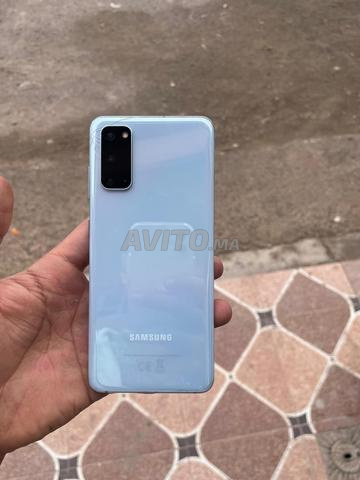 Samsung S20 عادي كلشي أصلي 128/8