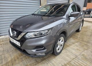 نيسان قاشقاي أوتوماتيك