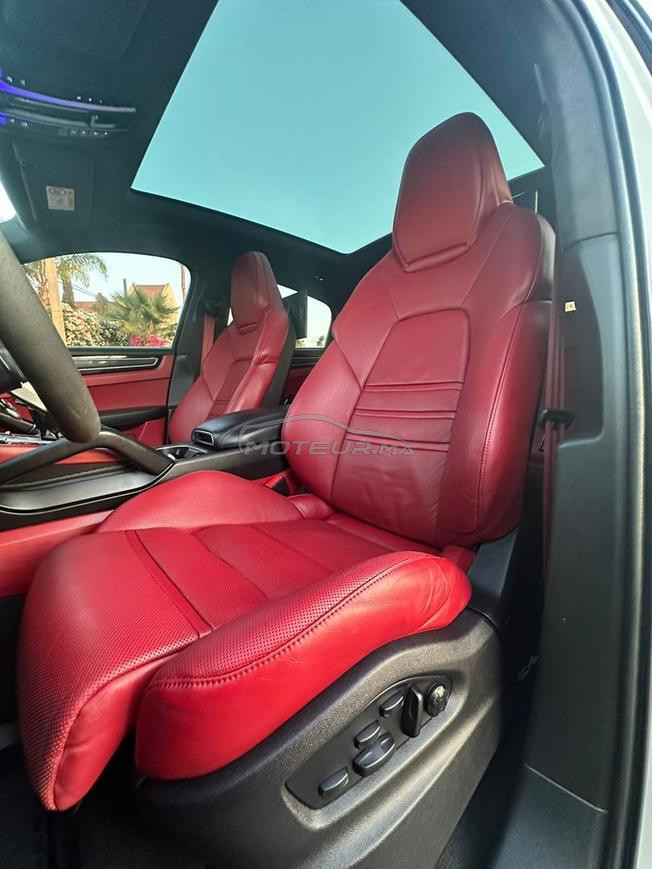 Porsche Cayenne 2022