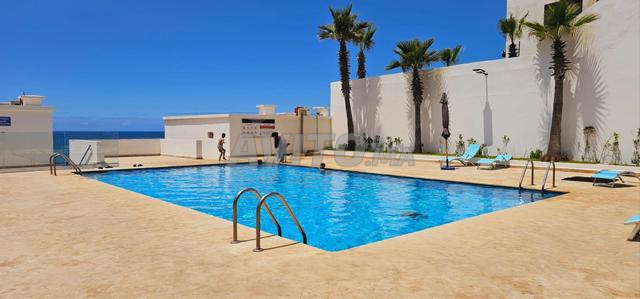 Plage des nations joli apt meublé de 140 m²
