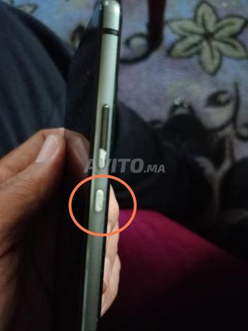 Téléphone Huawei nécessite réparation bouton d'allumage - 2