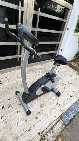 دراجة بيضاوية كهربائية